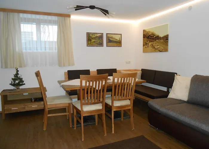 Dolomitenheim شقة